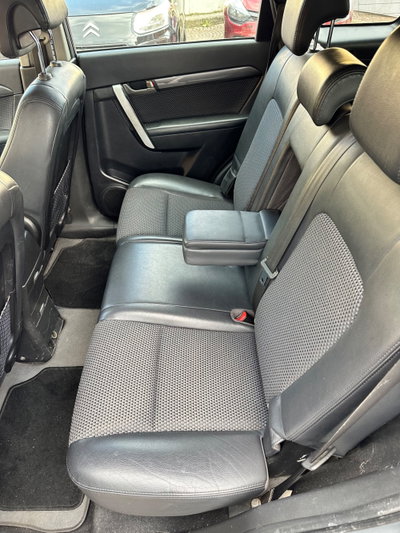 Chevrolet Captiva 2.0 VCDi 2WD (12)
