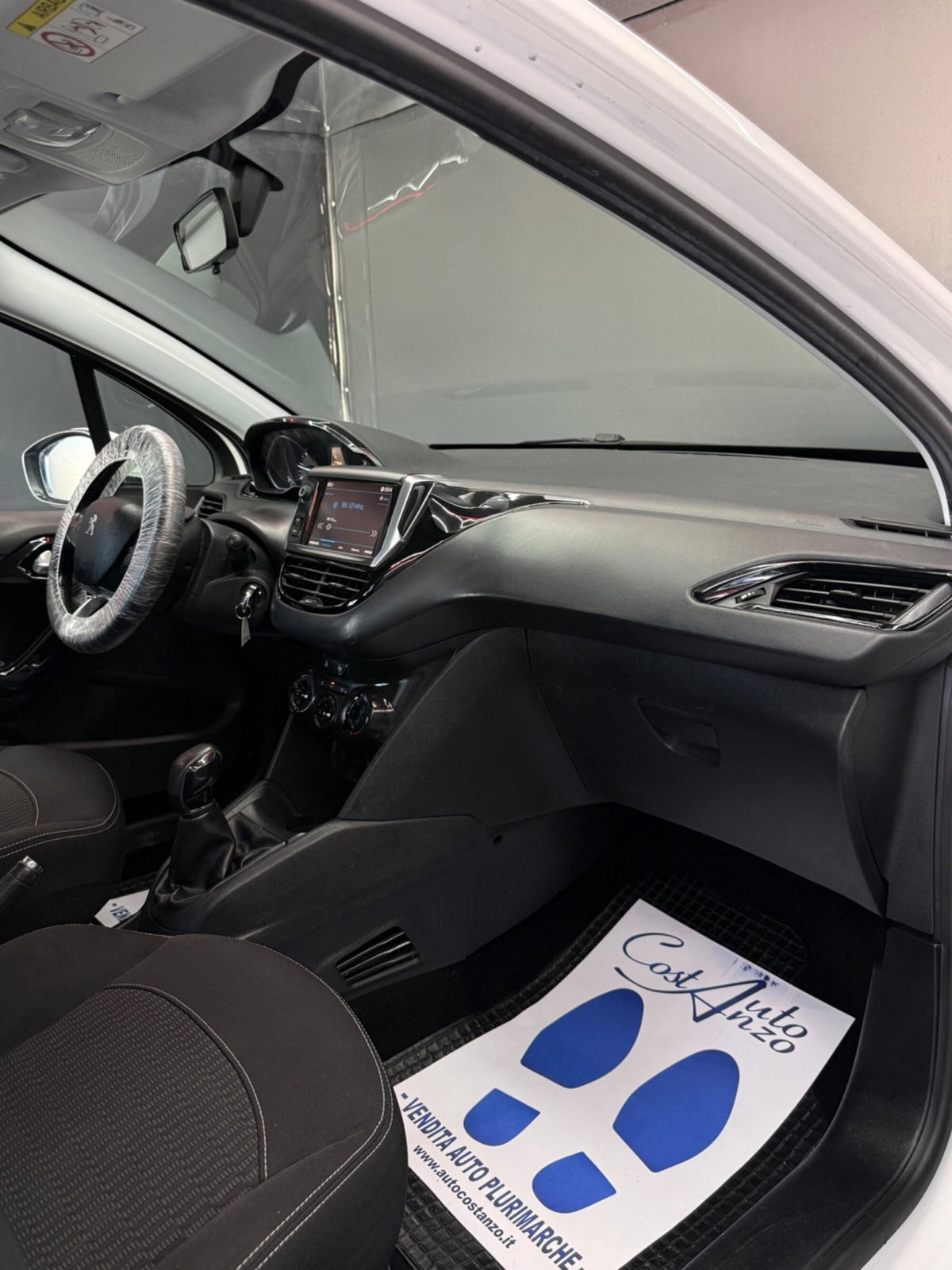 Peugeot 208 75 5 porte Allure (10)
