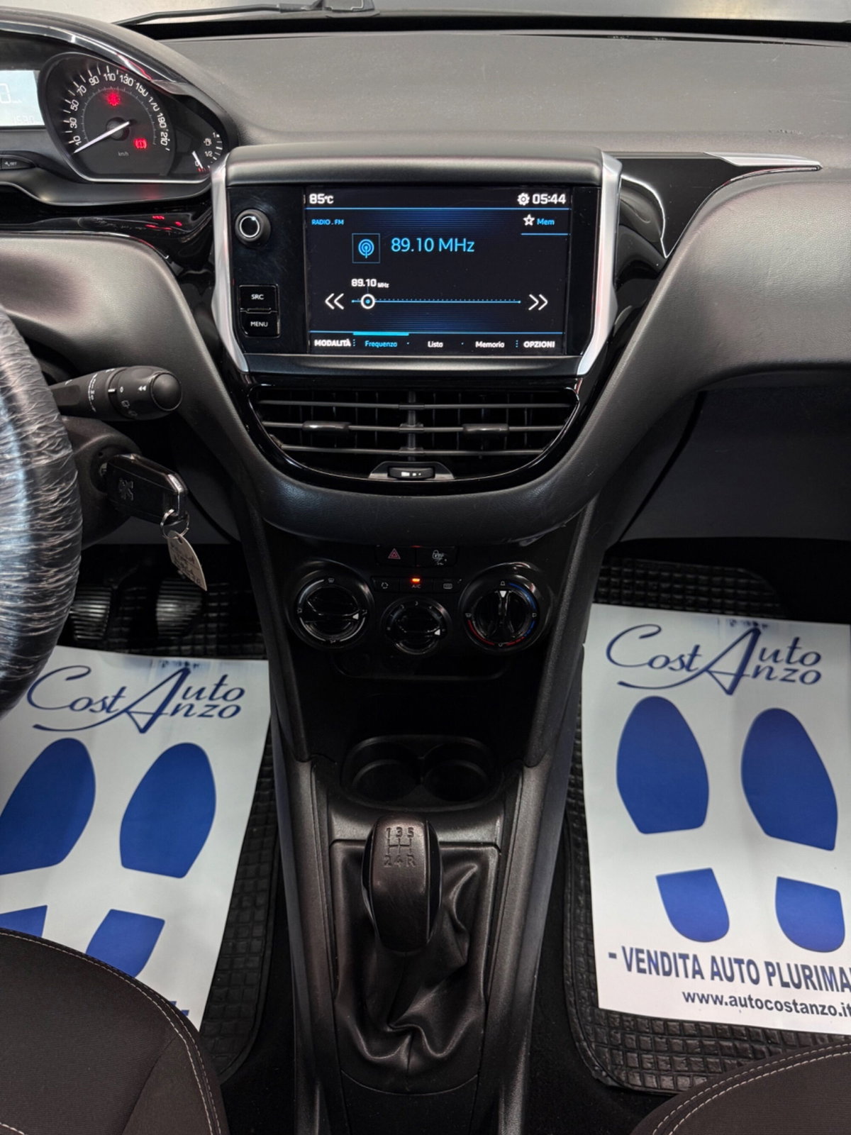 Peugeot 208 75 5 porte Allure (12)
