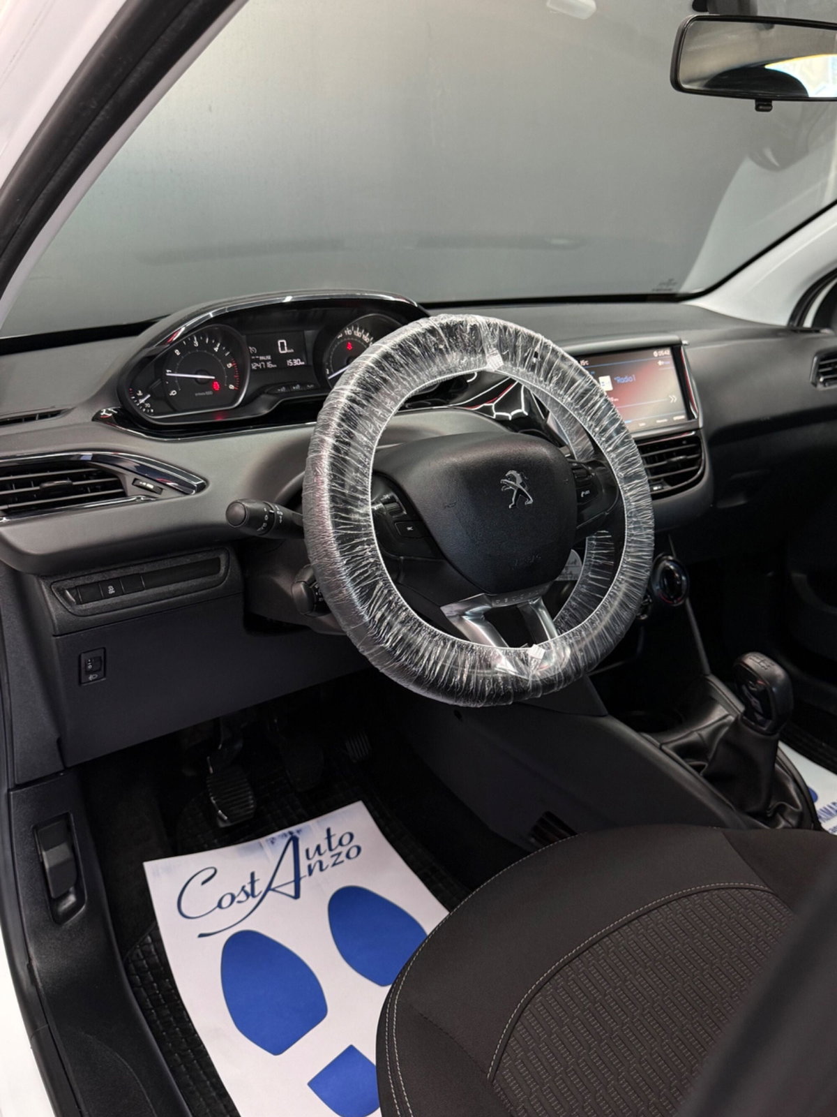 Peugeot 208 75 5 porte Allure (8)
