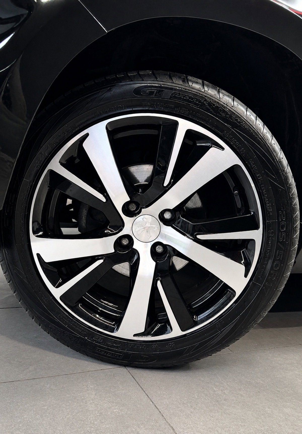 Peugeot 2008 100 Allure (20)