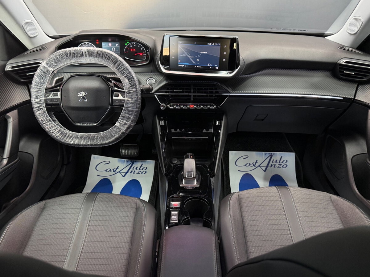 Peugeot 2008 BlueHDi 130 S&S EAT8 Allure Pack (9)