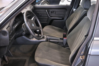 BMW Serie 3 316 4 porte (11)
