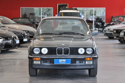 BMW Serie 3 316 4 porte (3)