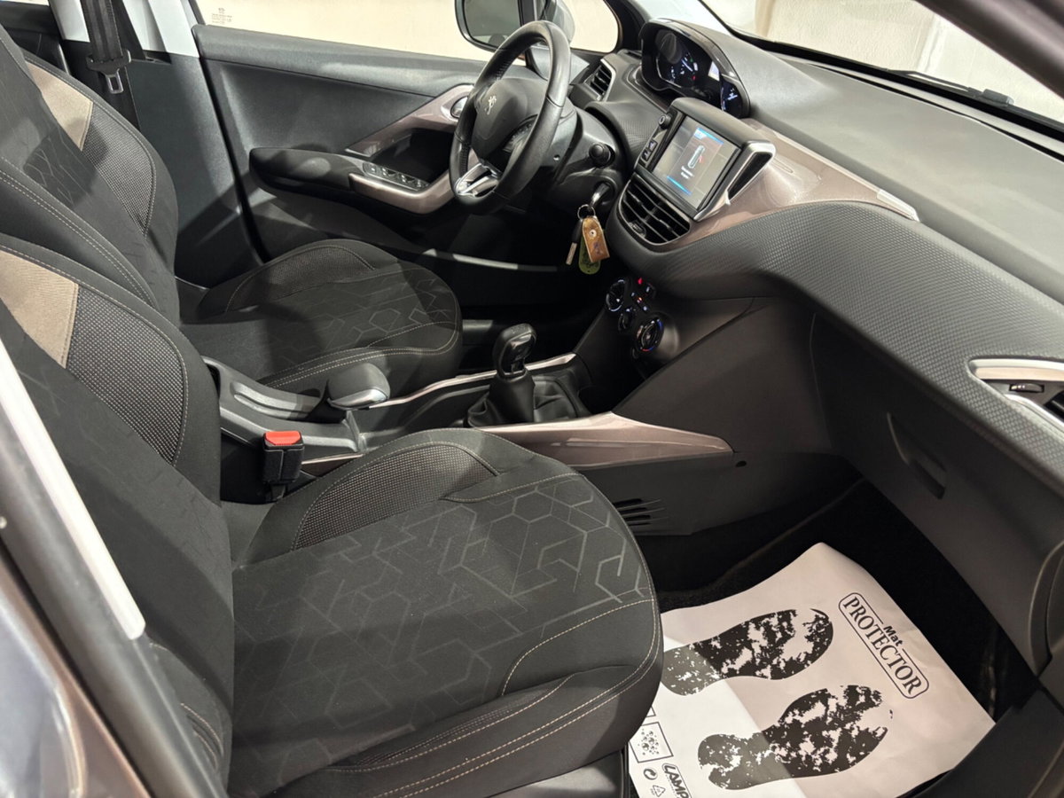 Peugeot 2008 e-HDi 92 CV Stop&Start Allure (10)