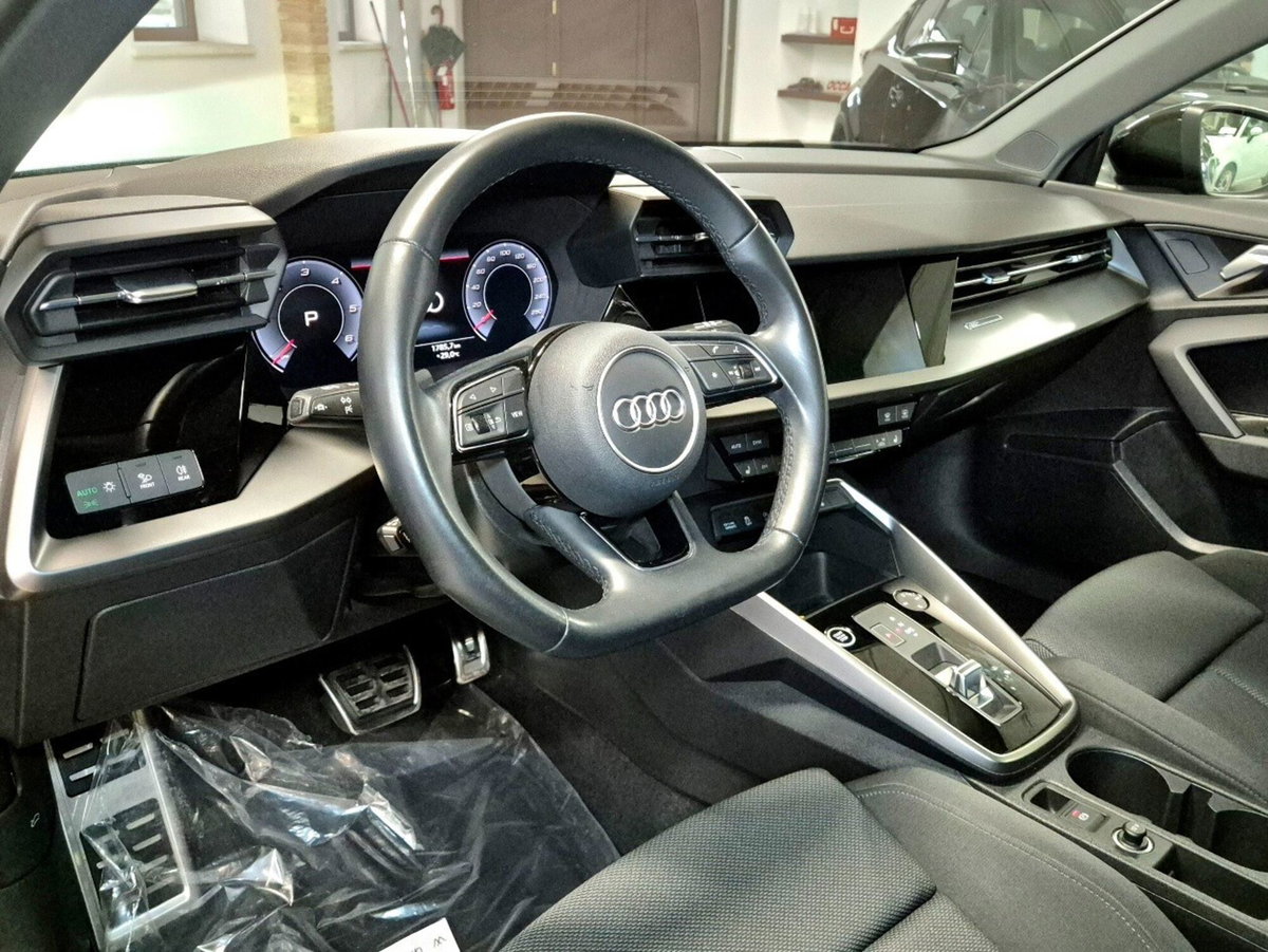 Audi A3 Sportback 30 TDI S tronic Business (5)