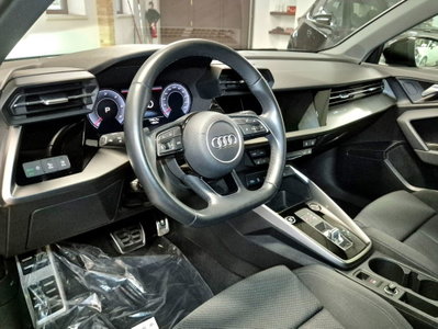 Audi A3 Sportback 30 TDI S tronic Business (5)