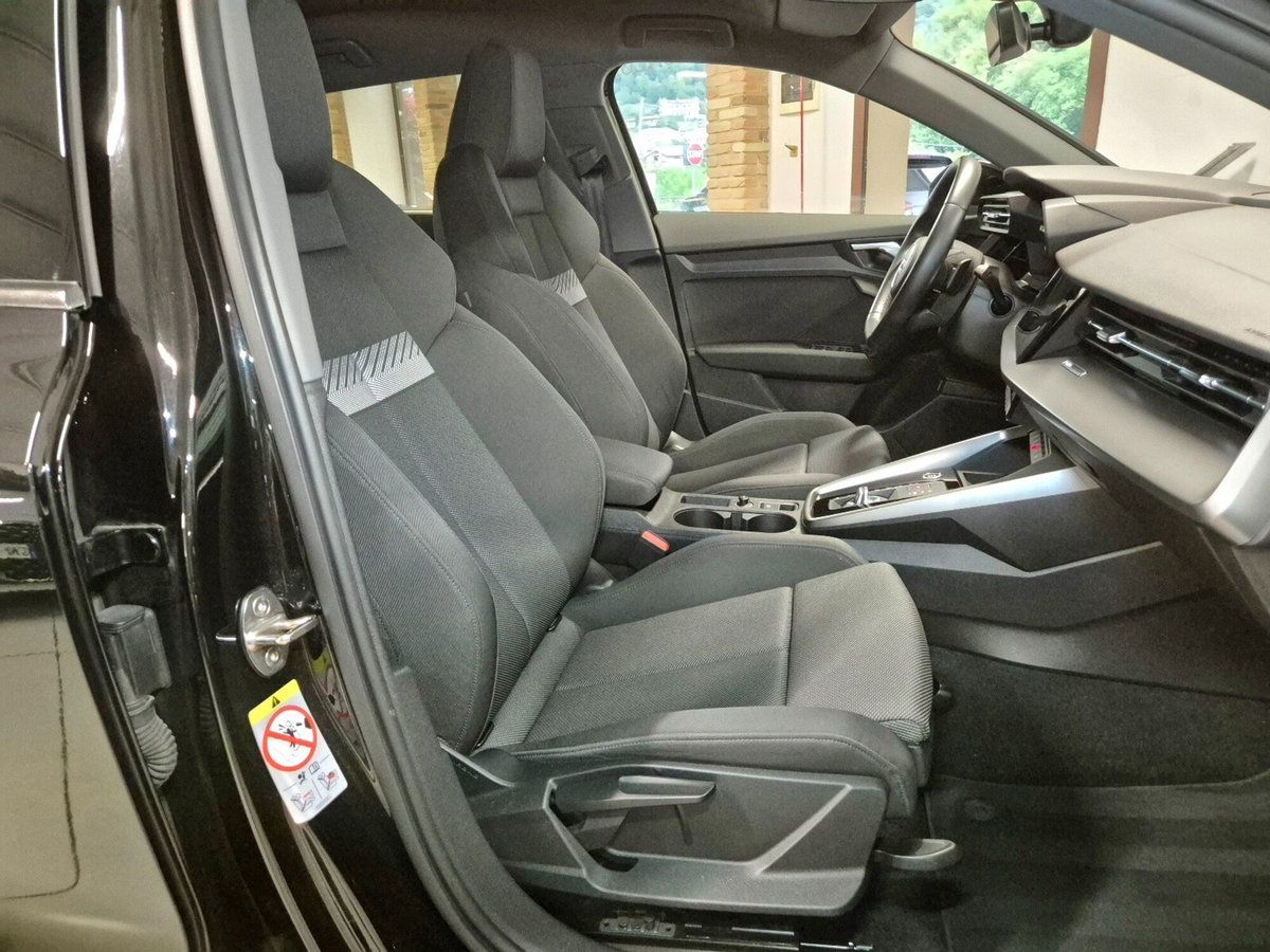 Audi A3 Sportback 30 TDI S tronic Business (7)