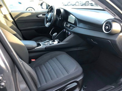 Alfa Romeo Giulia 2.2 Turbodiesel 160 CV AT8 Sprint (11)