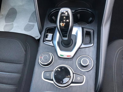 Alfa Romeo Giulia 2.2 Turbodiesel 160 CV AT8 Sprint (14)