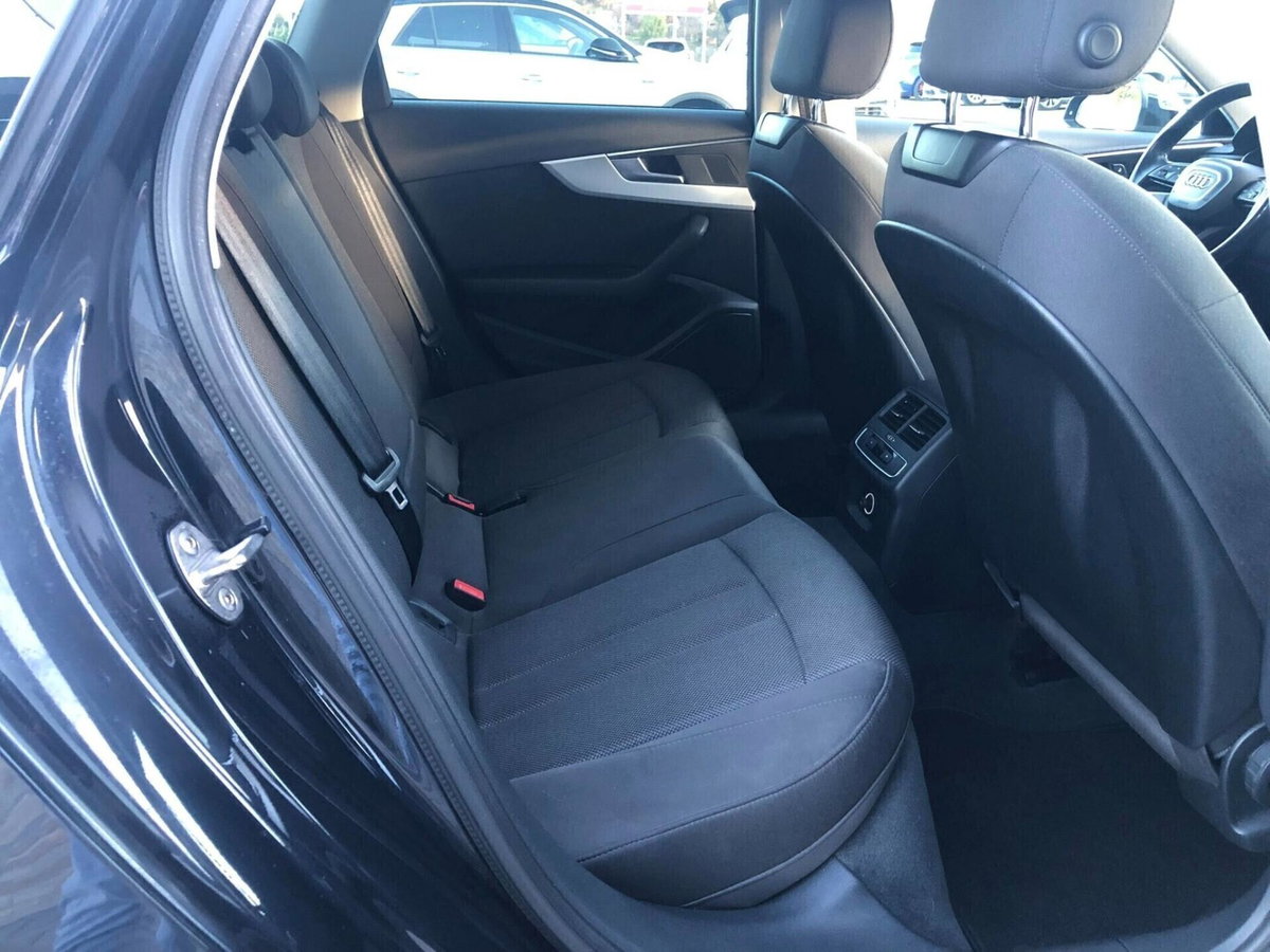 Audi A4 Avant 2.0 TDI 150 CV ultra S tronic Sport (12)