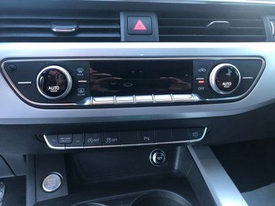 Audi A4 Avant 2.0 TDI 150 CV ultra S tronic Sport (14)
