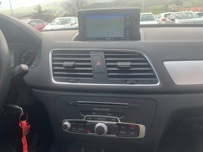 Audi Q3 2.0 TDI 120 CV Sport (12)