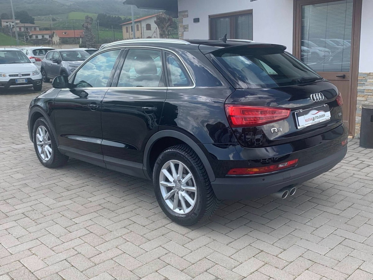 Audi Q3 2.0 TDI 120 CV Sport (6)