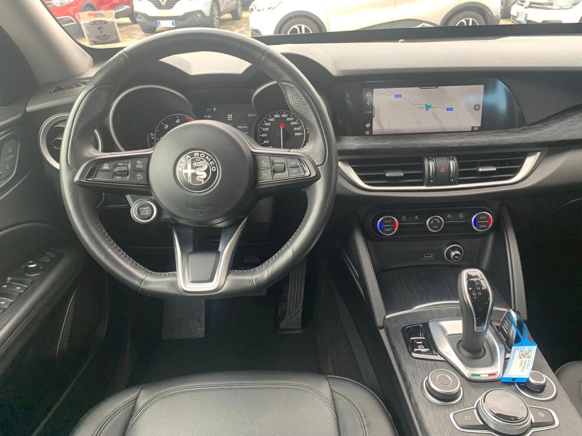 Alfa Romeo Stelvio Stelvio 2.2 Turbodiesel 190 CV AT8 RWD Executive (7)