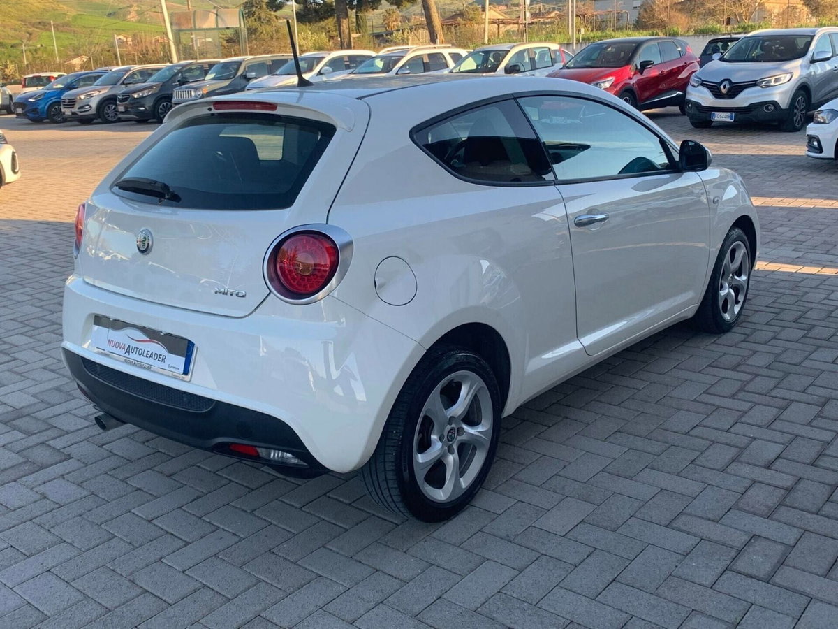 Alfa Romeo MiTo 1.3 JTDm 95 CV S&S (3)