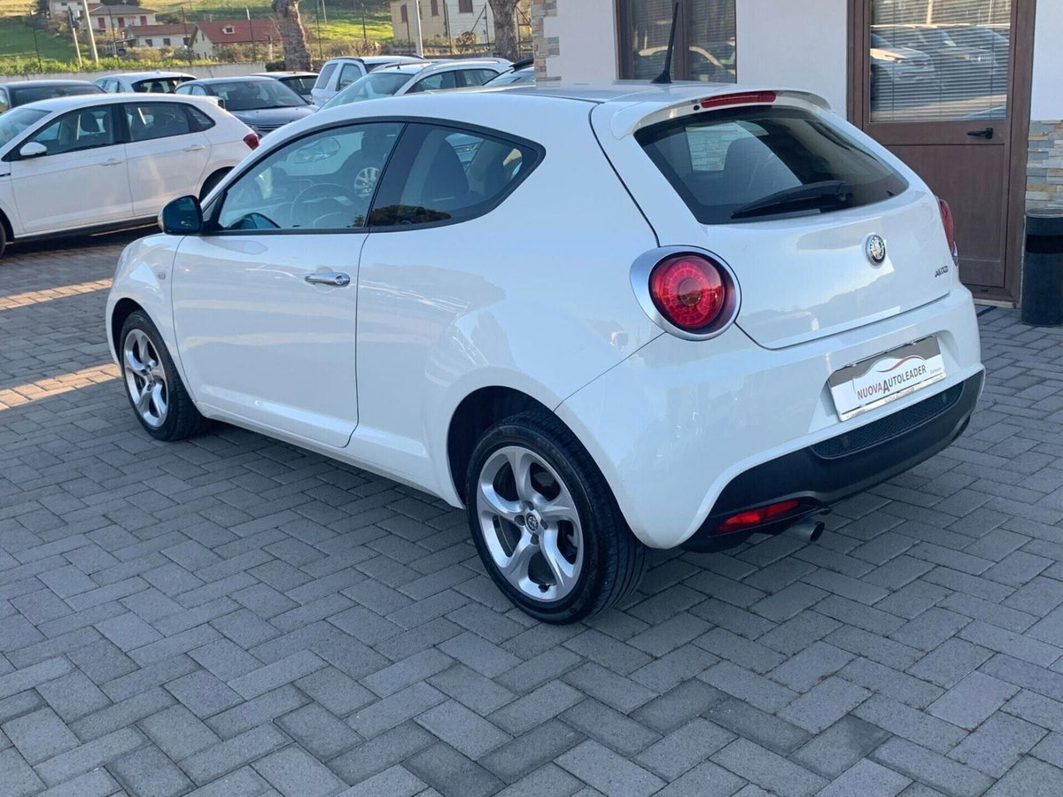 Alfa Romeo MiTo 1.3 JTDm 95 CV S&S (5)