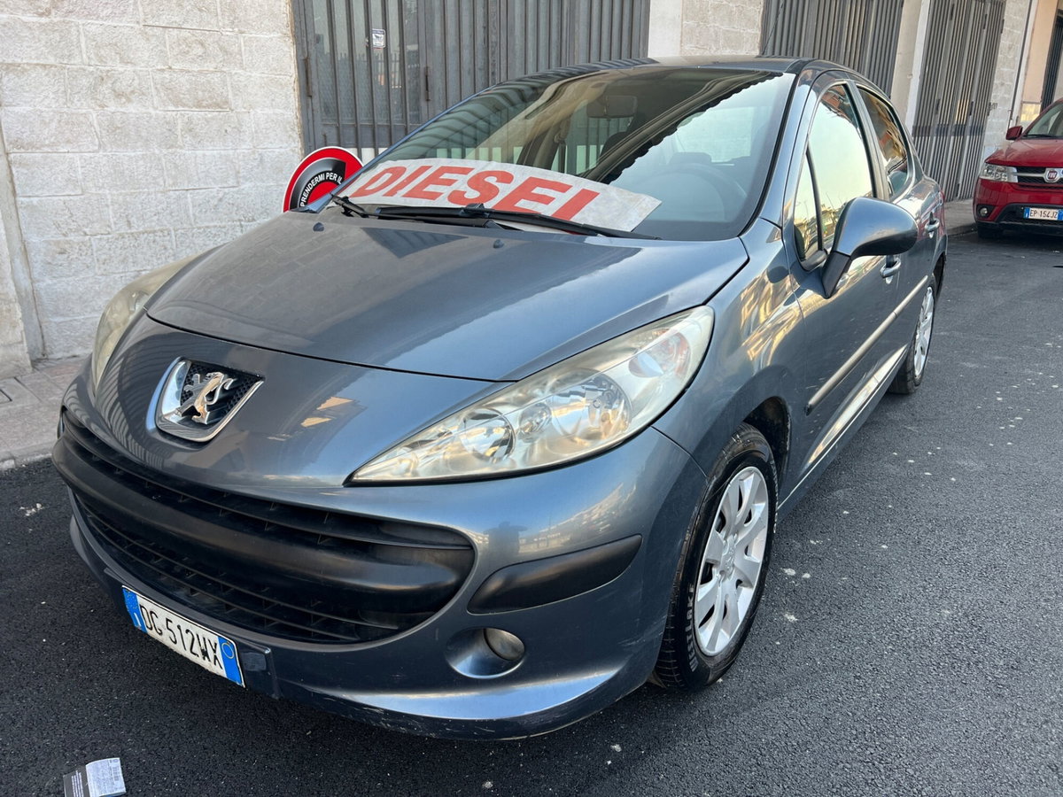 Peugeot 207 HDi 70CV 5p. ONE Line
