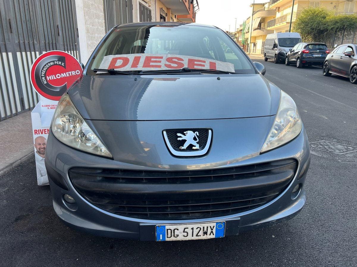 Peugeot 207 HDi 70CV 5p. ONE Line (5)