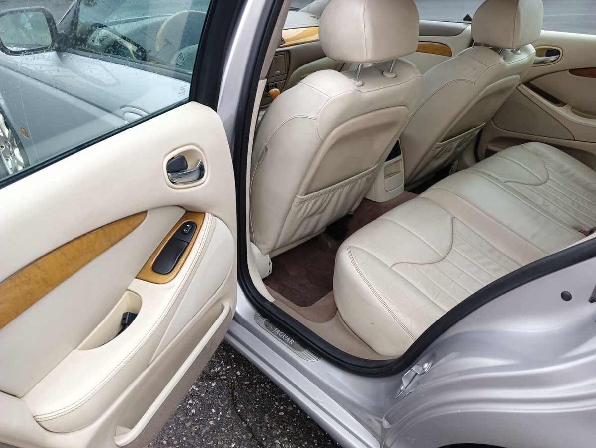 Jaguar S-Type (X200) 3.0 V6 24V cat Executive (12)