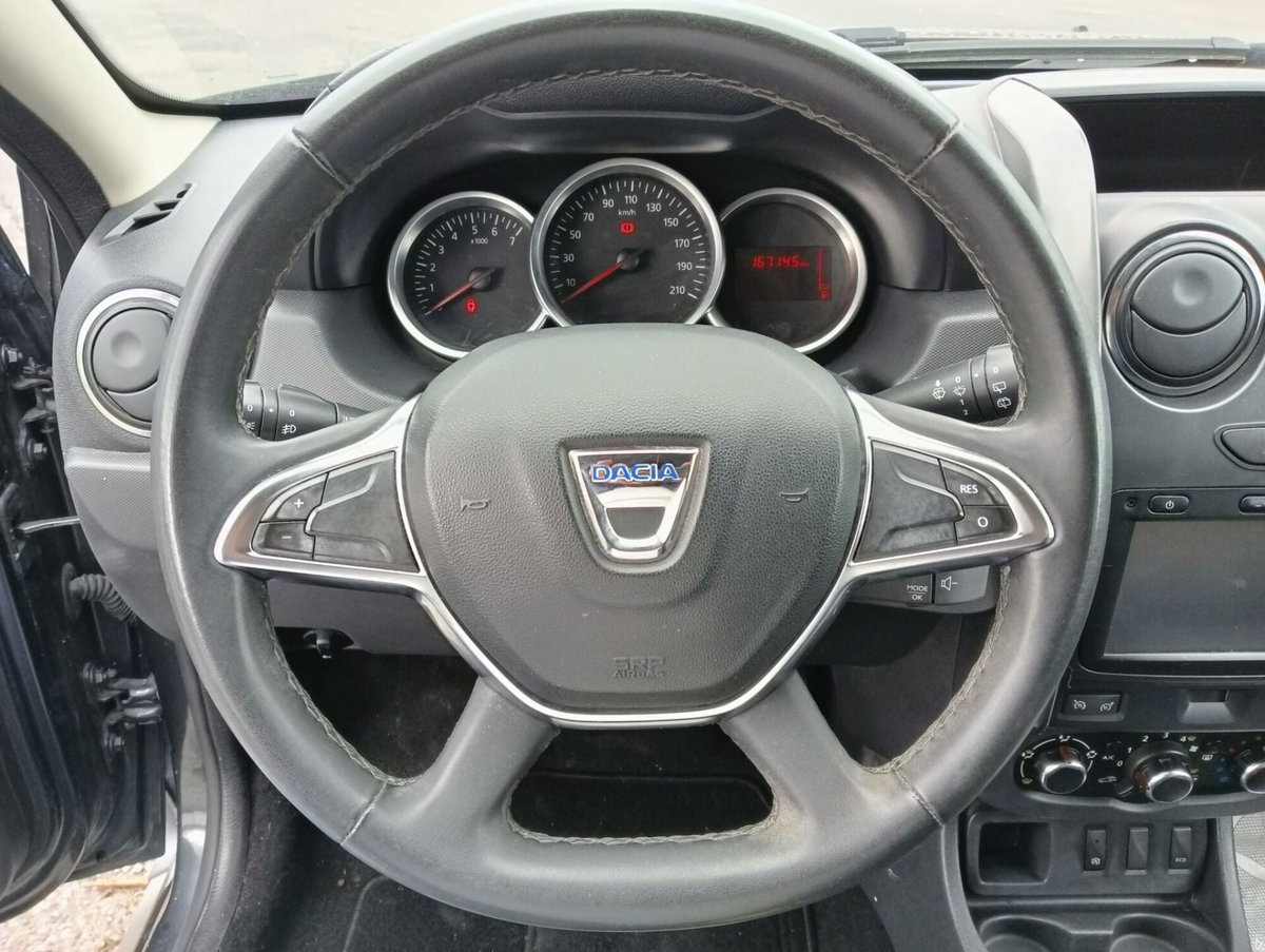 Dacia Duster 1.5 dCi 110 CV S&S 4x2 Serie Speciale Brave (9)