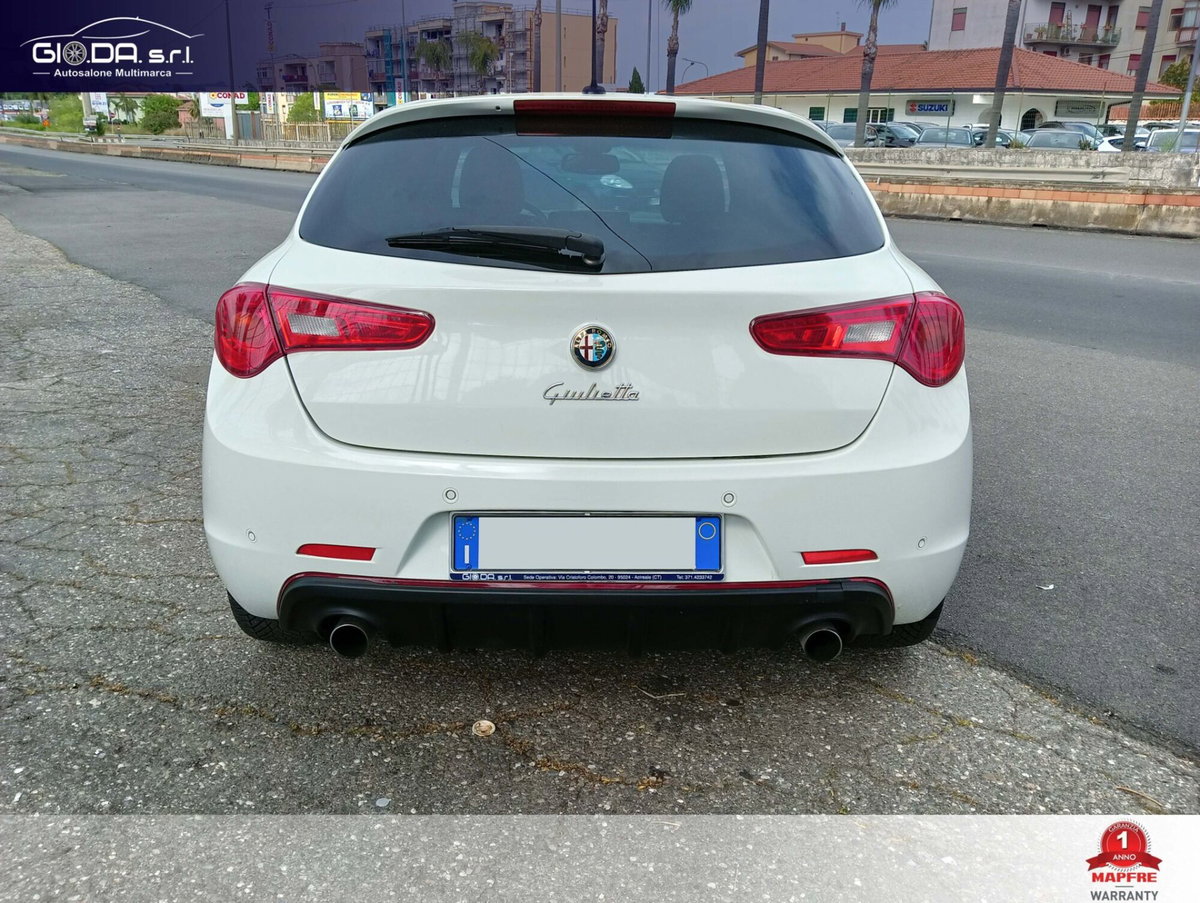 Alfa Romeo Giulietta 2.0 JTDm Super 175cv tct (5)