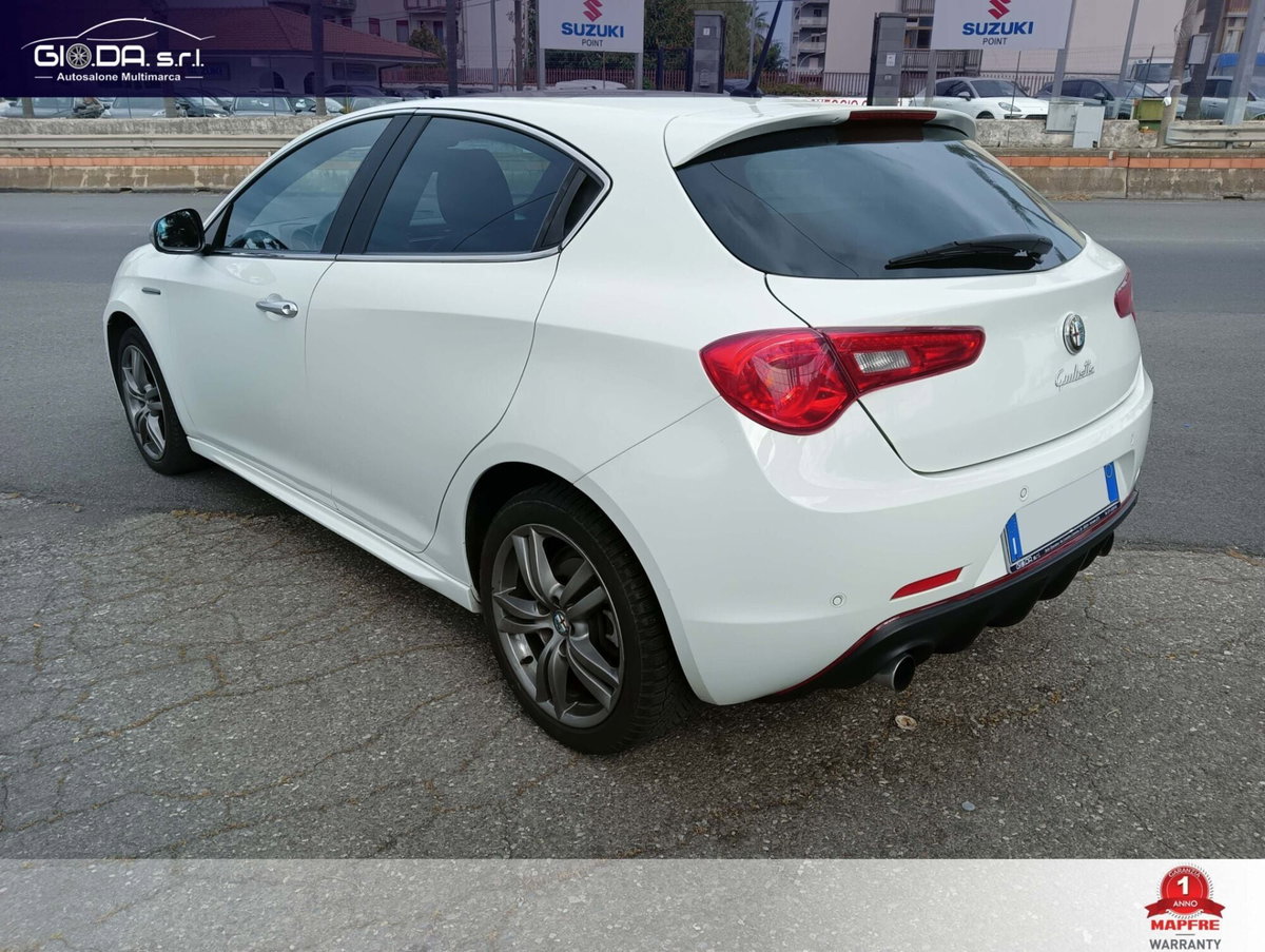 Alfa Romeo Giulietta 2.0 JTDm Super 175cv tct (6)