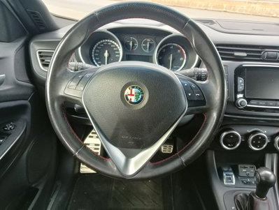 Alfa Romeo Giulietta 2.0 JTDm Super 175cv tct (9)