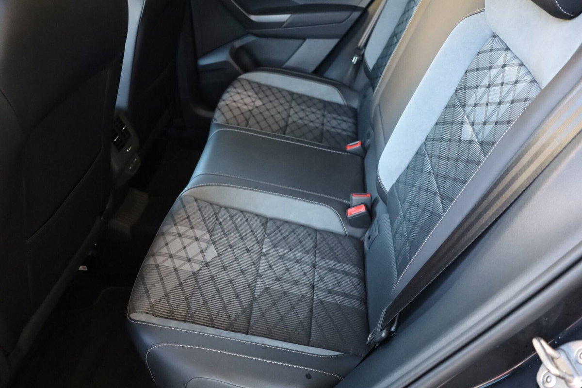 Volkswagen T-Roc Cabrio 1.5 TSI ACT DSG R-Line (13)