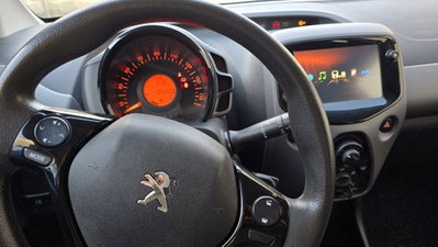 Peugeot 108 72 5 porte Active (5)