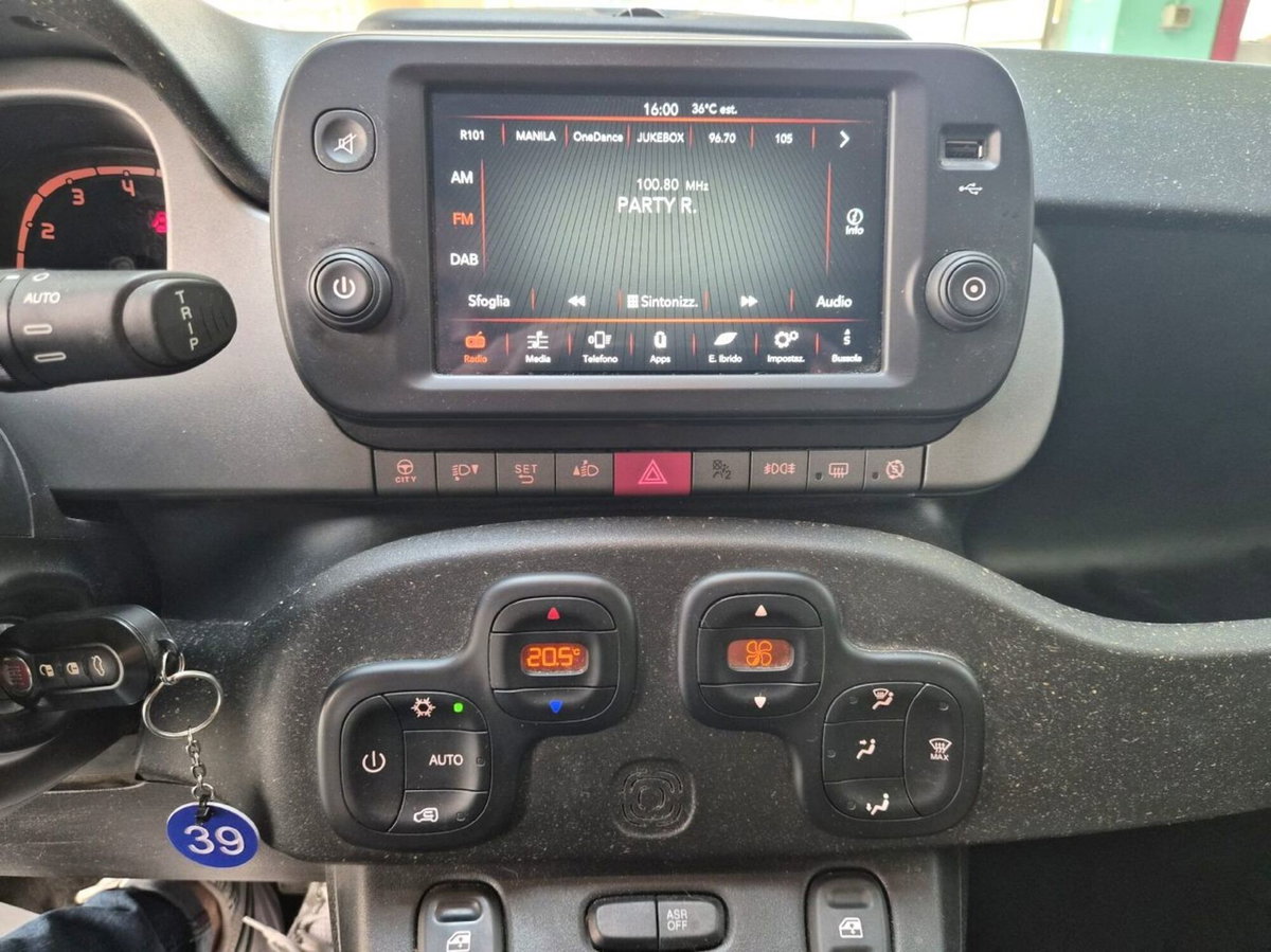 Fiat Panda 1.0 FireFly S&S Hybrid City Cross (15)