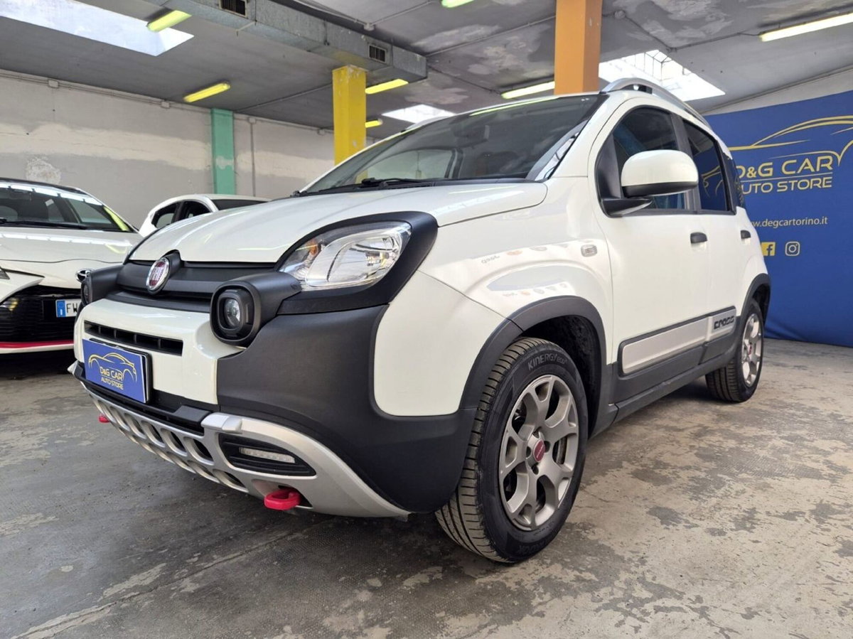 Fiat Panda 1.0 FireFly S&S Hybrid City Cross (3)