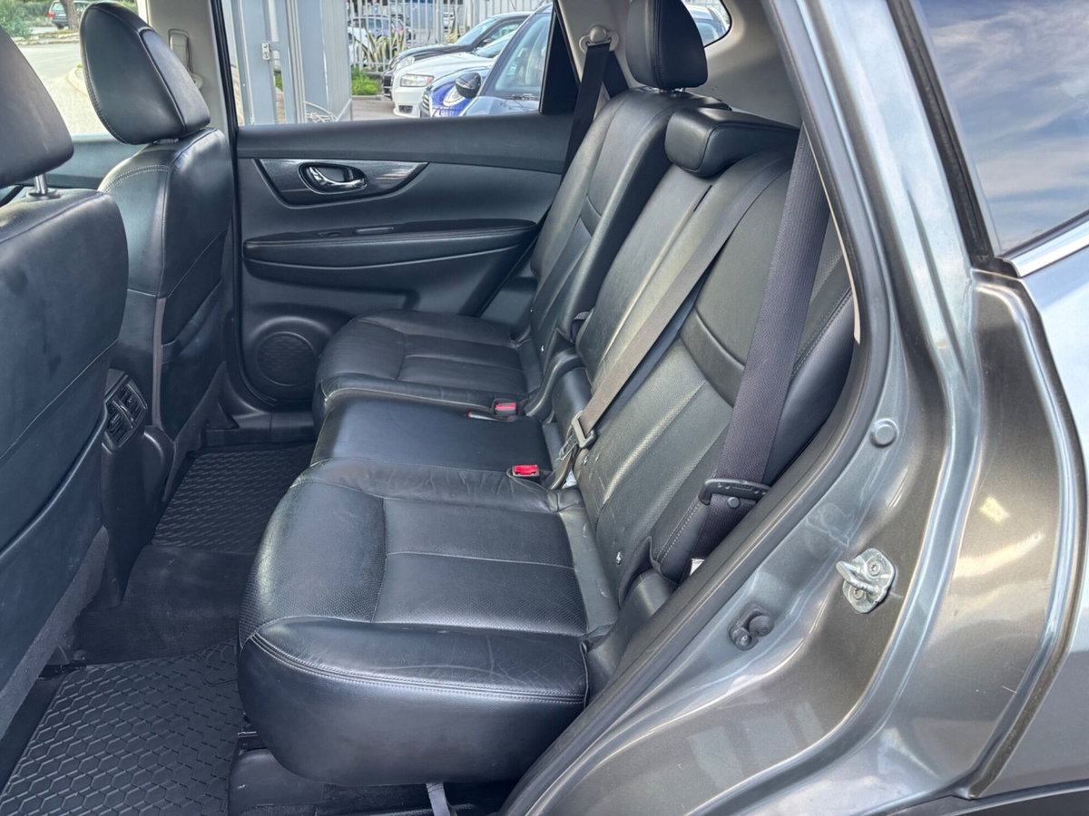 Nissan X-Trail 1.6 dCi 2WD Tekna (10)