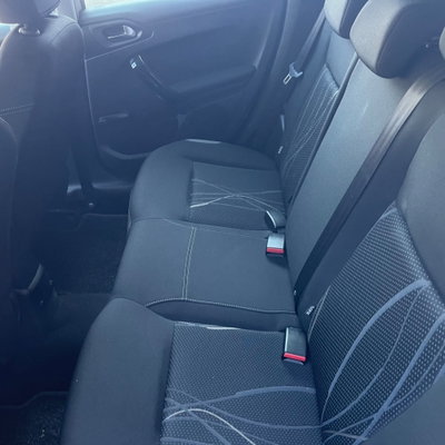 Peugeot 208 82 5 porte Allure (12)