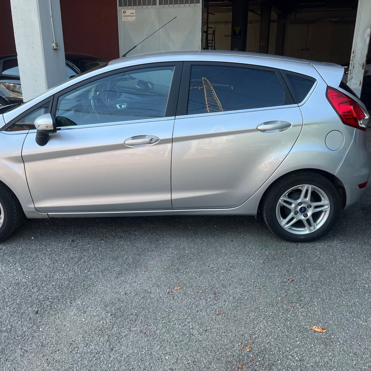 Ford Fiesta 1.0 80CV 5 porte Titanium (4)