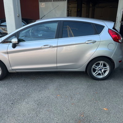 Ford Fiesta 1.0 80CV 5 porte Titanium (4)