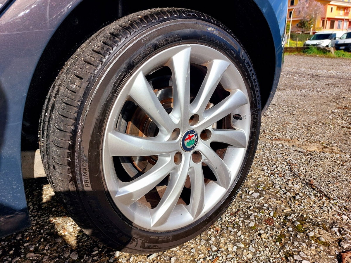 Alfa Romeo Giulietta 1.6 JTDm Ti 120cv (14)