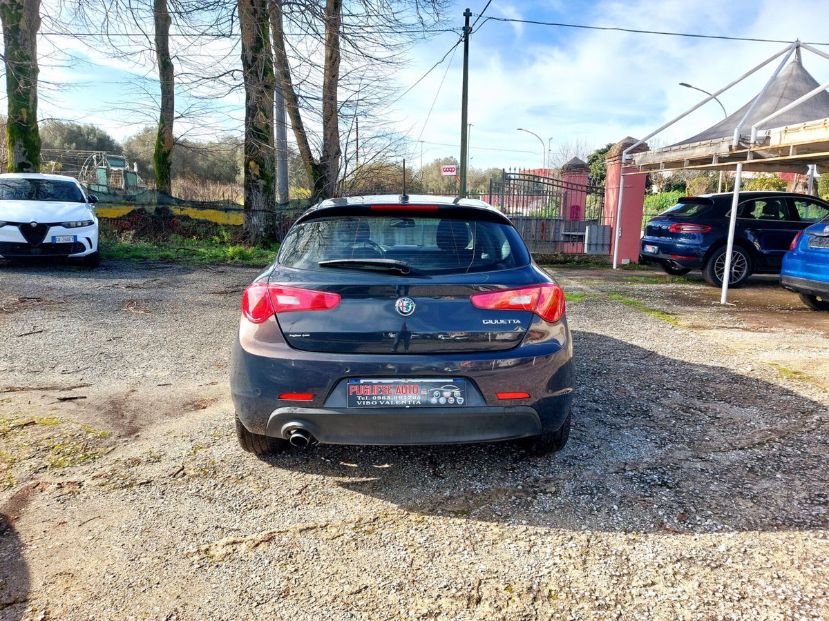 Alfa Romeo Giulietta 1.6 JTDm Ti 120cv (7)