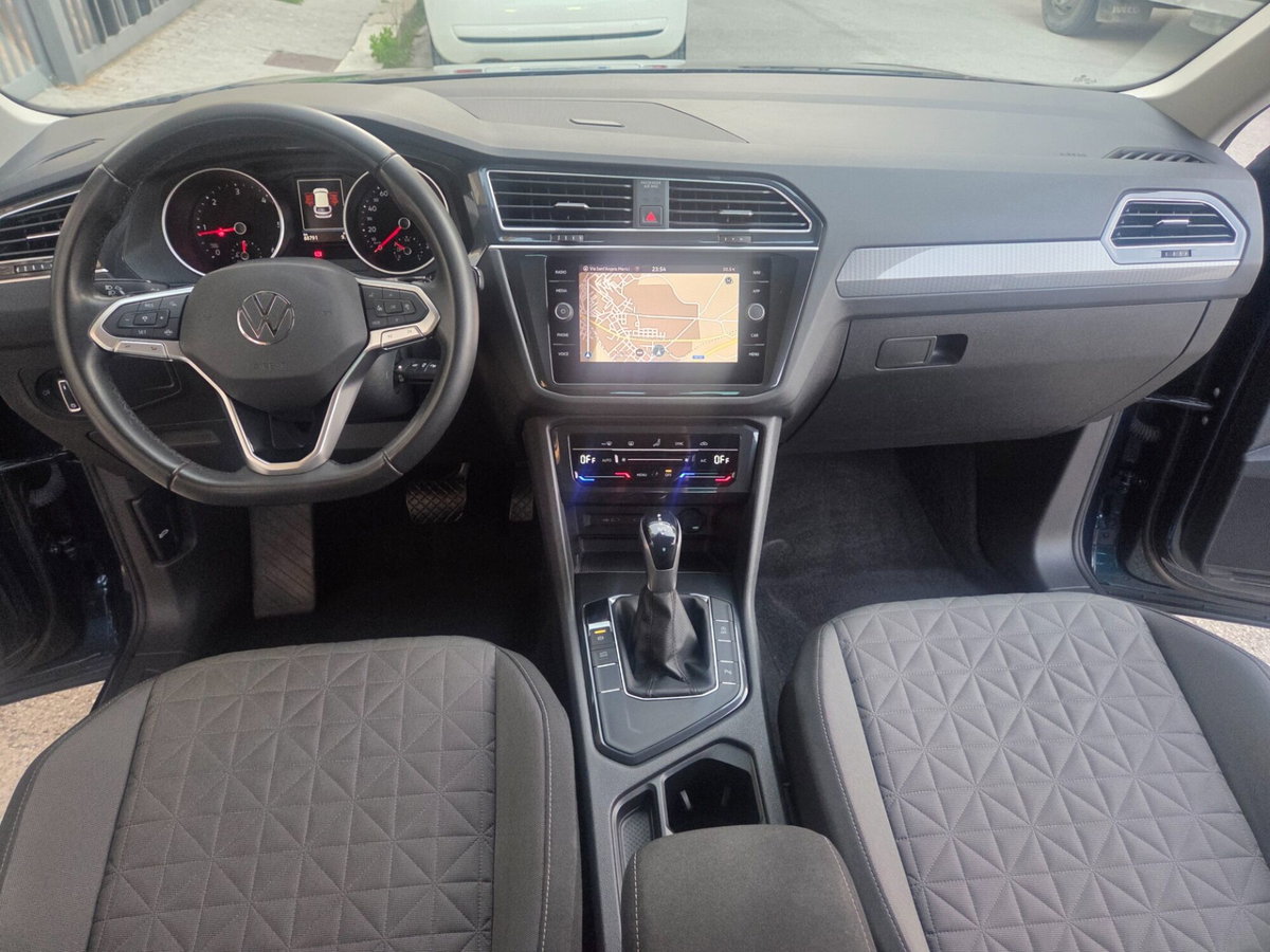Volkswagen Tiguan 2.0 TDI 150 CV SCR DSG 4MOTION Elegance (13)