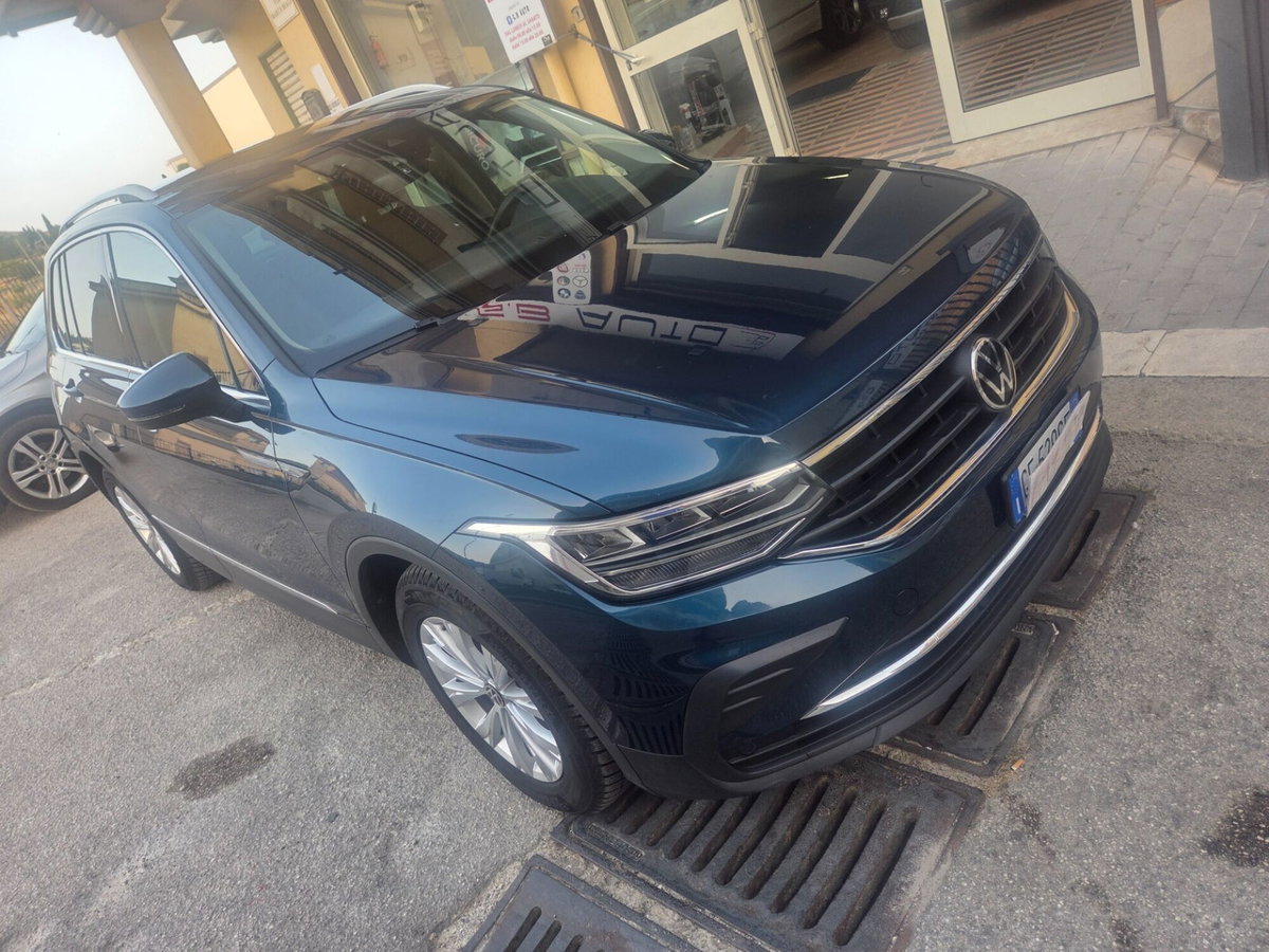 Volkswagen Tiguan 2.0 TDI 150 CV SCR DSG 4MOTION Elegance (4)