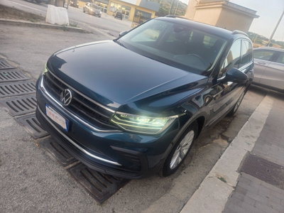 Volkswagen Tiguan 2.0 TDI 150 CV SCR DSG 4MOTION Elegance (6)