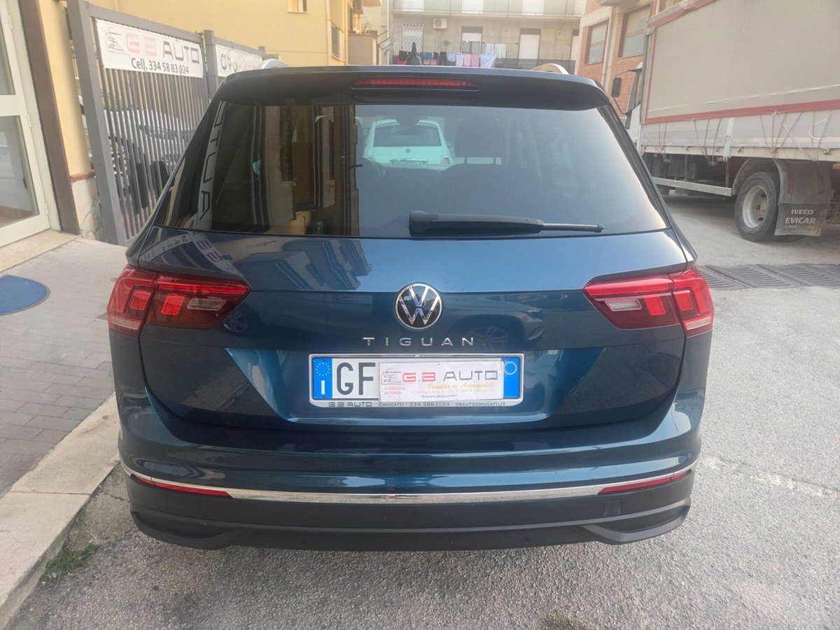 Volkswagen Tiguan 2.0 TDI 150 CV SCR DSG 4MOTION Elegance (8)