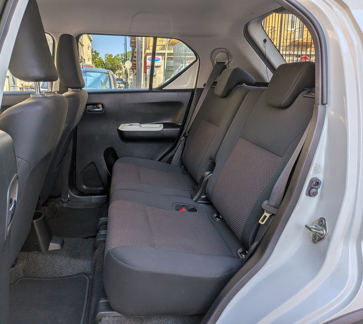 Suzuki Ignis 1.2 Hybrid Top (11)