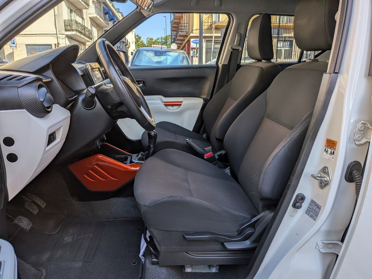 Suzuki Ignis 1.2 Hybrid Top (12)