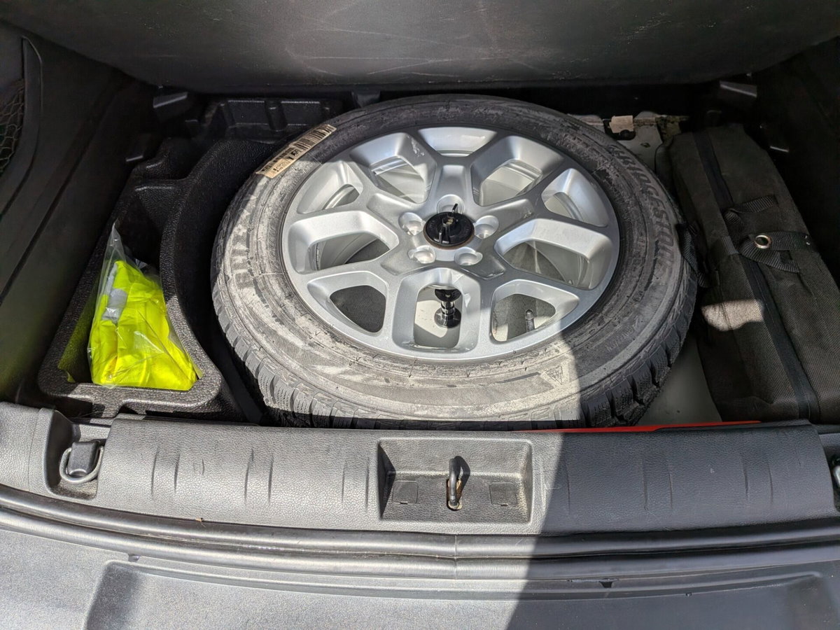 Jeep Renegade 1.6 Mjt 120 CV Limited (15)