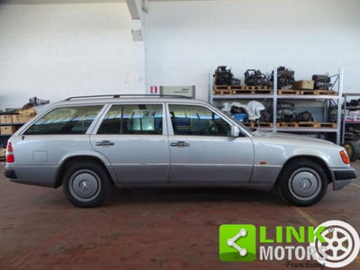 Mercedes-Benz 200 Station Wagon 200 TE-16 cat Station Wagon (3)