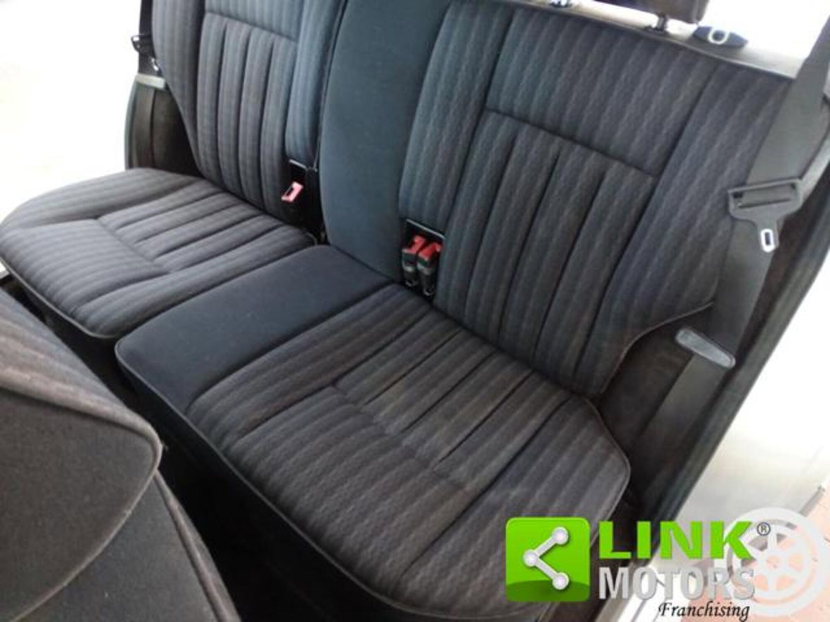 Mercedes-Benz 200 Station Wagon 200 TE-16 cat Station Wagon (6)