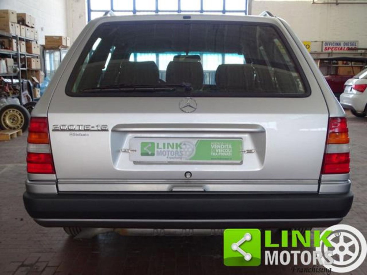 Mercedes-Benz 200 Station Wagon 200 TE-16 cat Station Wagon (8)