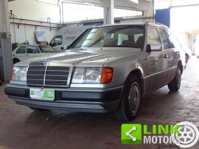 Mercedes-Benz 200 Station Wagon 200 TE-16 cat Station Wagon (9)