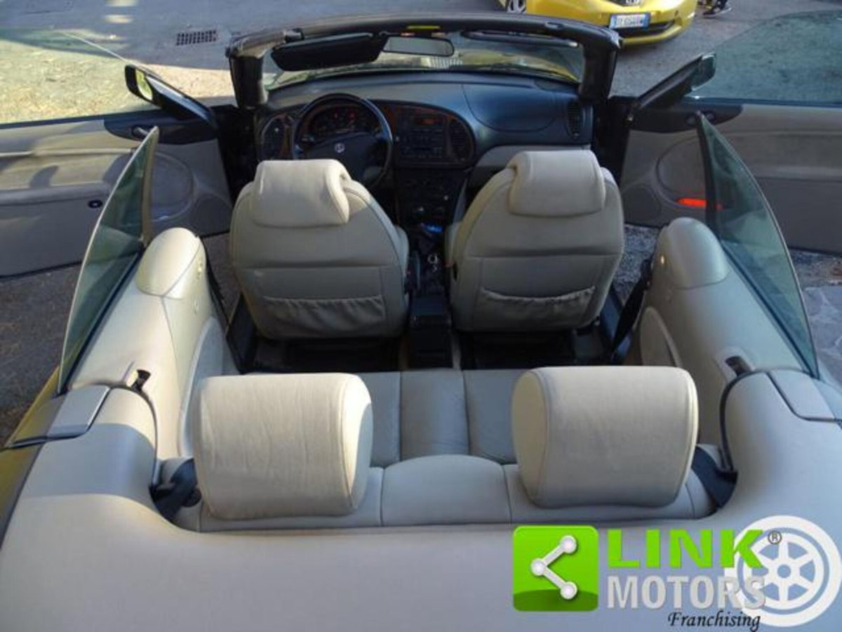 Saab 900 Cabrio 2.0i 16V cat S (16)